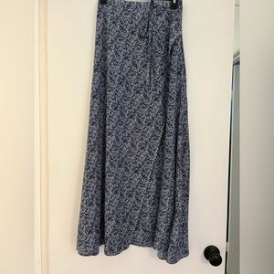 Lulus maxi skirt
